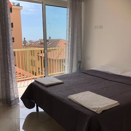 Casa Di Gio' Appartement Ventimiglia Buitenkant foto