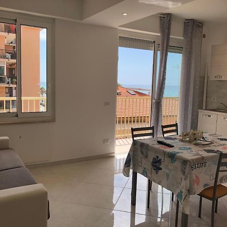 Casa Di Gio' Appartement Ventimiglia Buitenkant foto